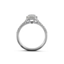 2.44 Cts Platinum Emerald Shape Split Shank Ring - Image 3