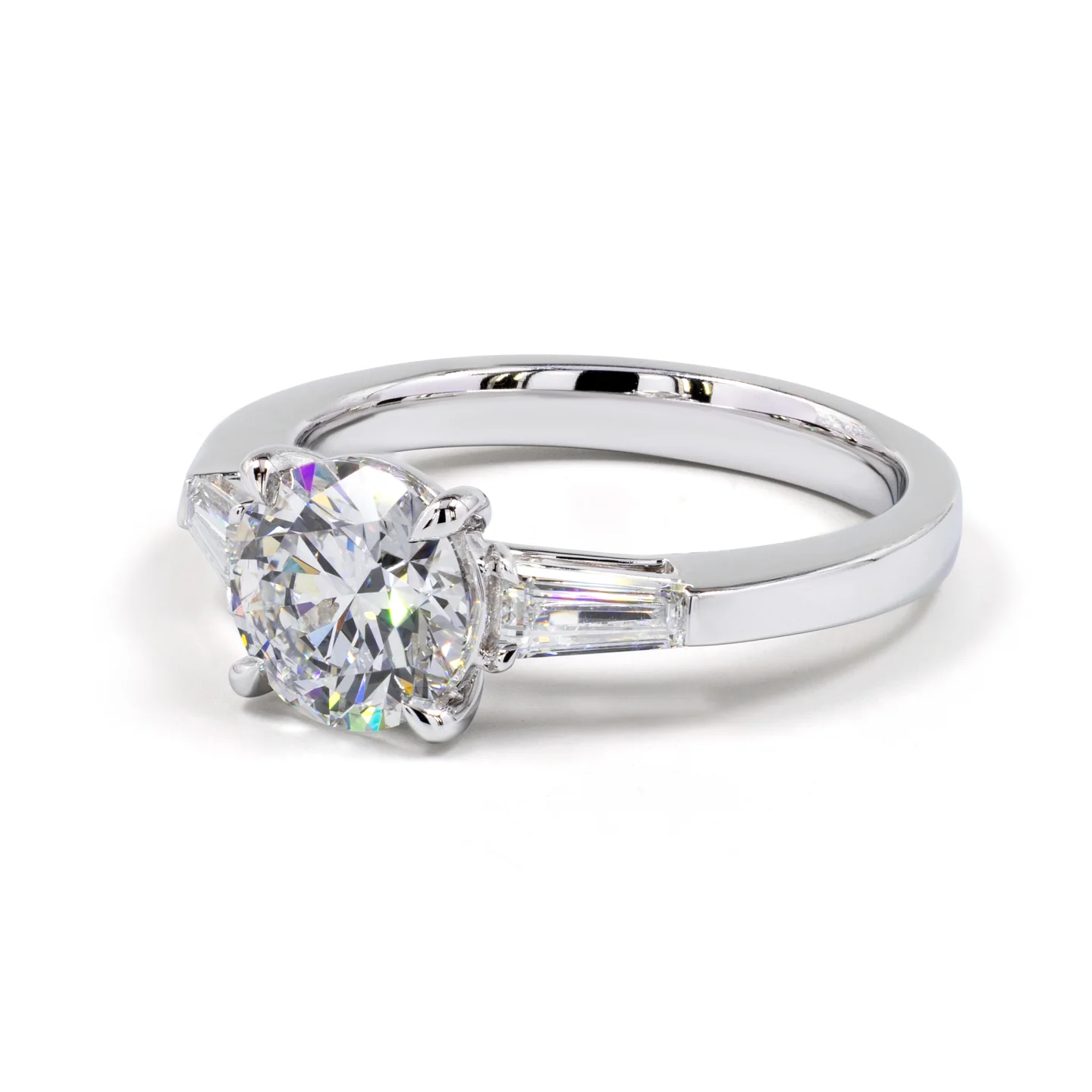 1.95 Cts 14k White Gold Round Shape 3 Stones Ring - Image 2