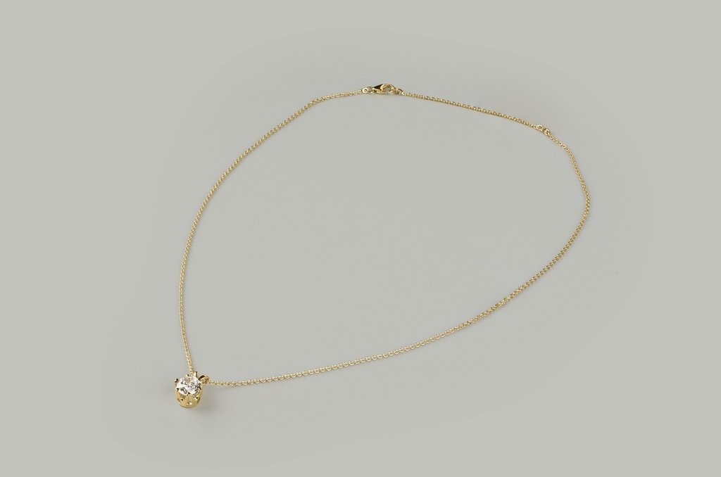 1.54 Cts 14k Yellow Gold Old European Brilliant Shape Solitaire Pendant - Image 2