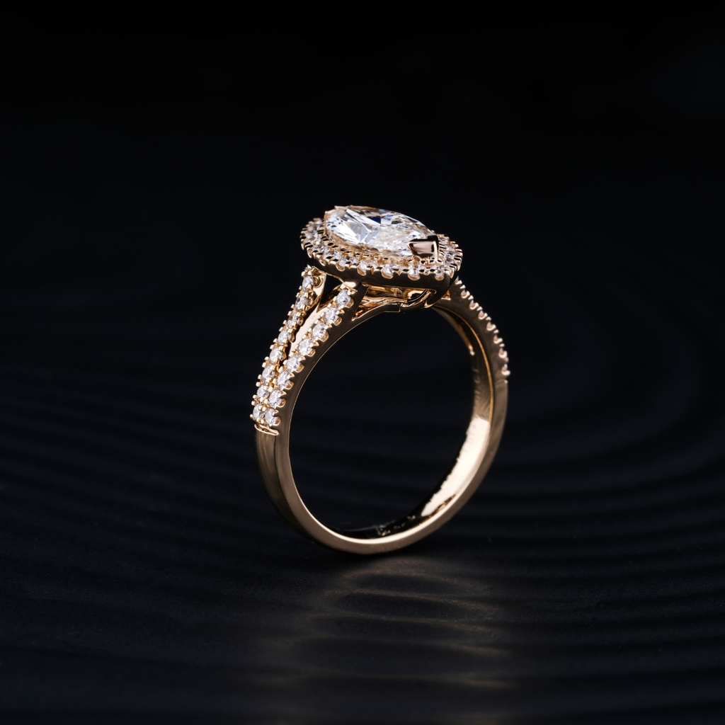 3.96 Cts 14k Yellow Gold Marquise Shape Split Shank Ring - Image 3