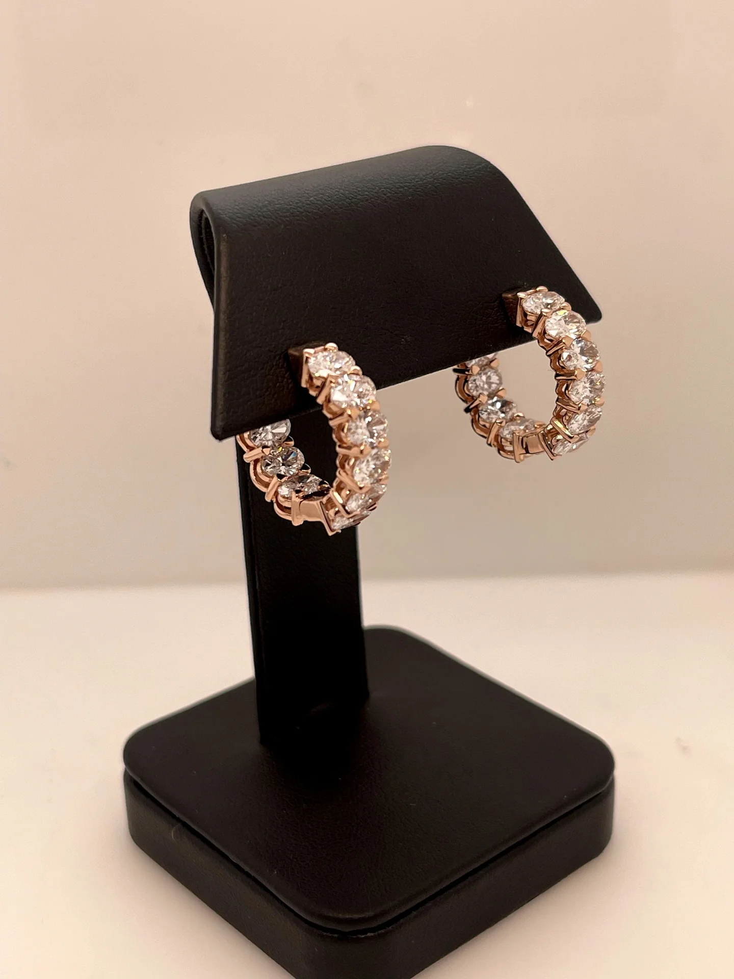 4.26 Cts 14k Rose Gold Oval Shape Huggies Earring - Image 2