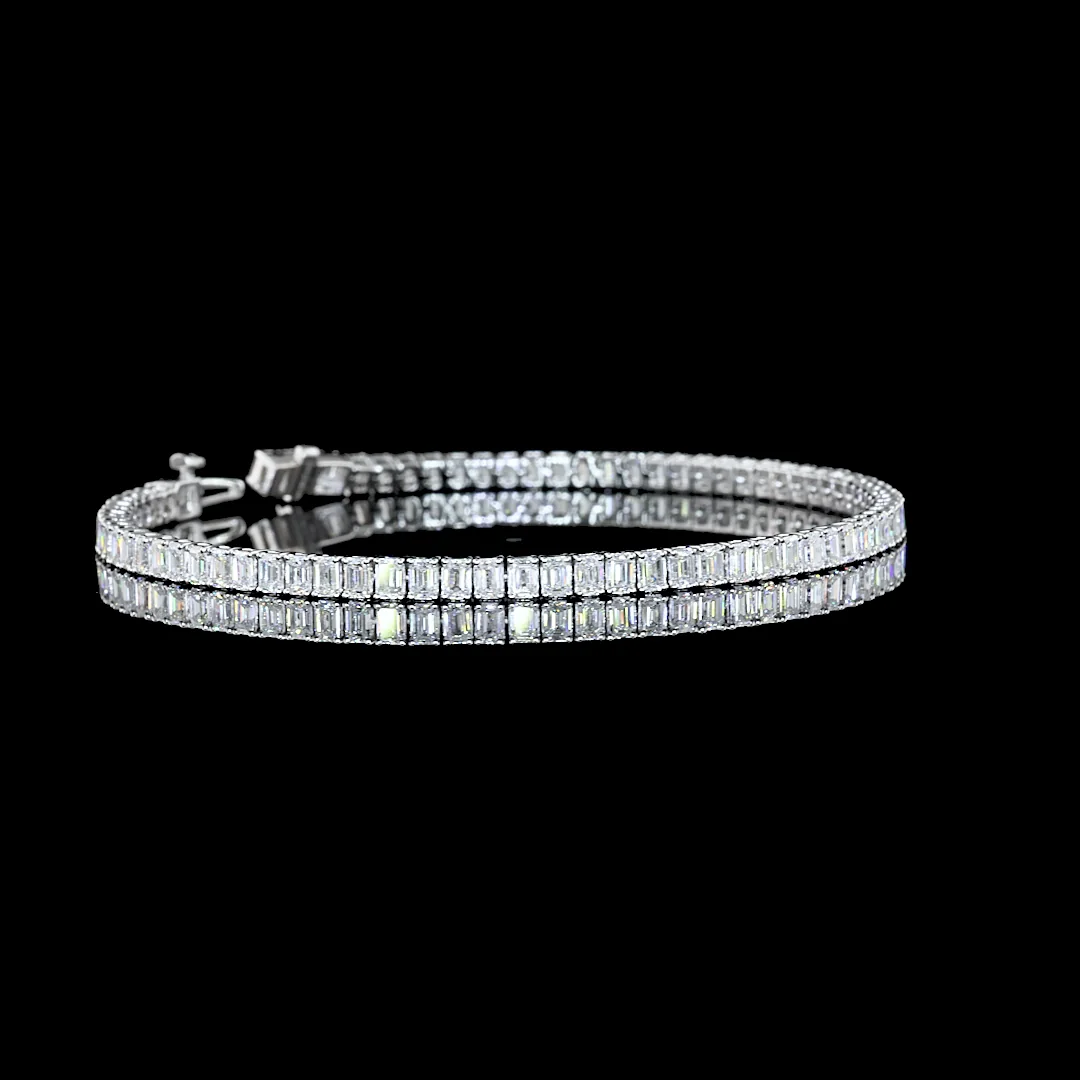 4.77 Cts 14k White Gold Emerald Shape Tennis Bracelet - Video