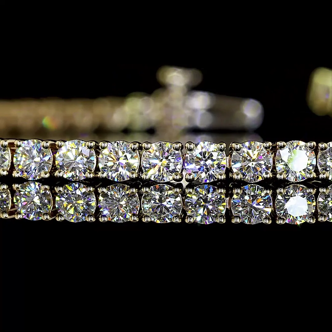 3.98 Cts 14k Yellow Gold Round Shape Tennis Bracelet - Image 2