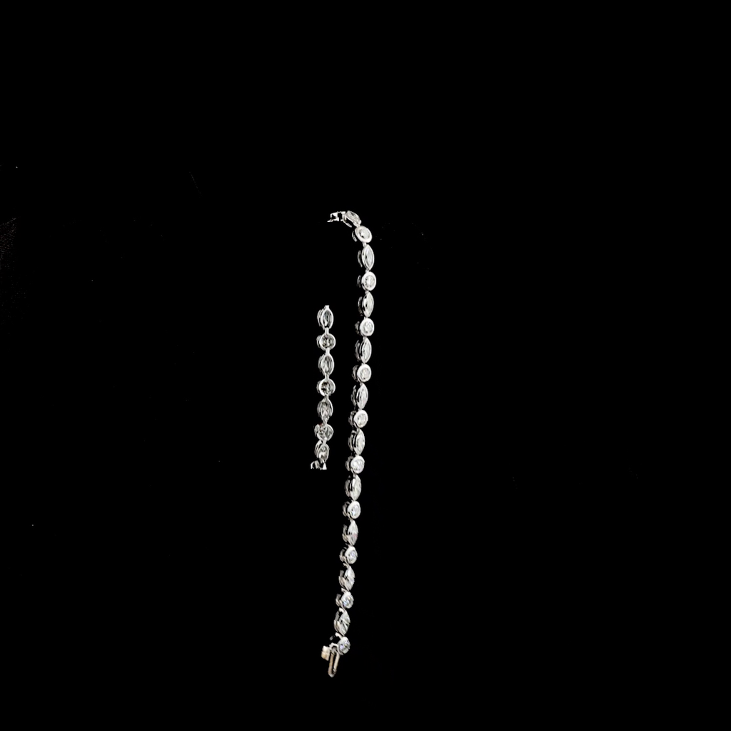 4.13 Cts 14k White Gold Mix Shape Tennis Bracelet - Image 3
