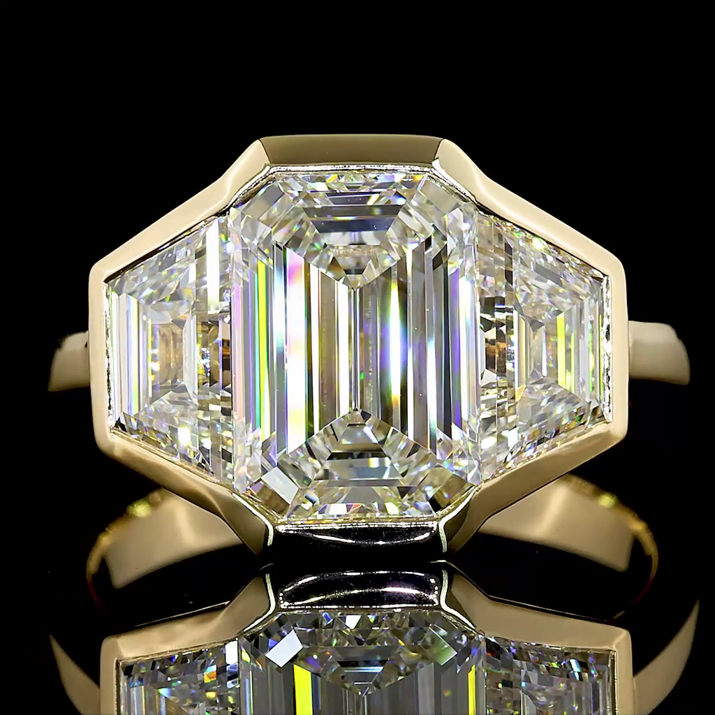 4.53 Cts 14k Yellow Gold Emerald Shape 3 Stones Ring - Image 3