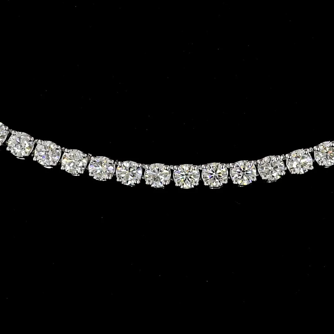 4.08 Cts 14k White Gold Round Shape Tennis Necklace - Image 2