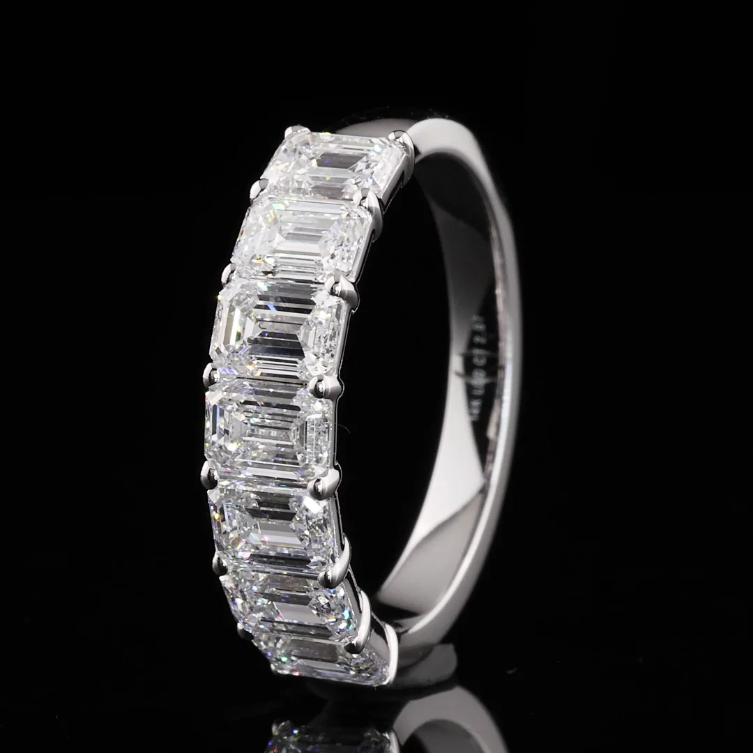 2.07 Cts 14k White Gold Emerald Shape 7 Stones Eternity Band - Image 4