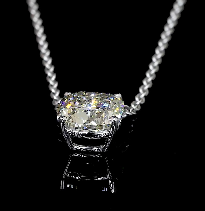 1.01 Cts 14k White Gold Cushion Shape Solitaire Pendant - Image 4