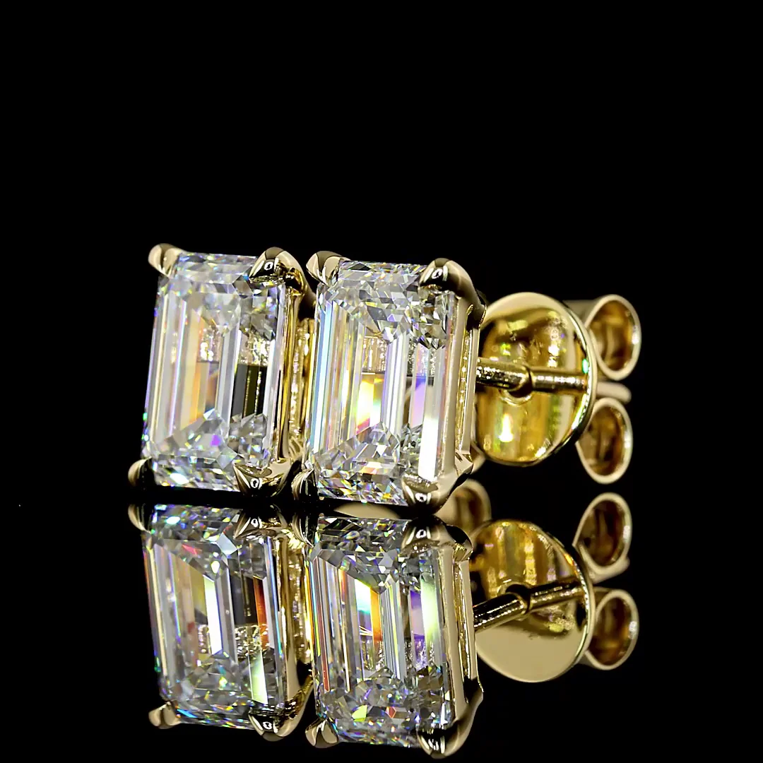 2.07 Cts 14k Yellow Gold Emerald Shape Studs Earring - Image 2