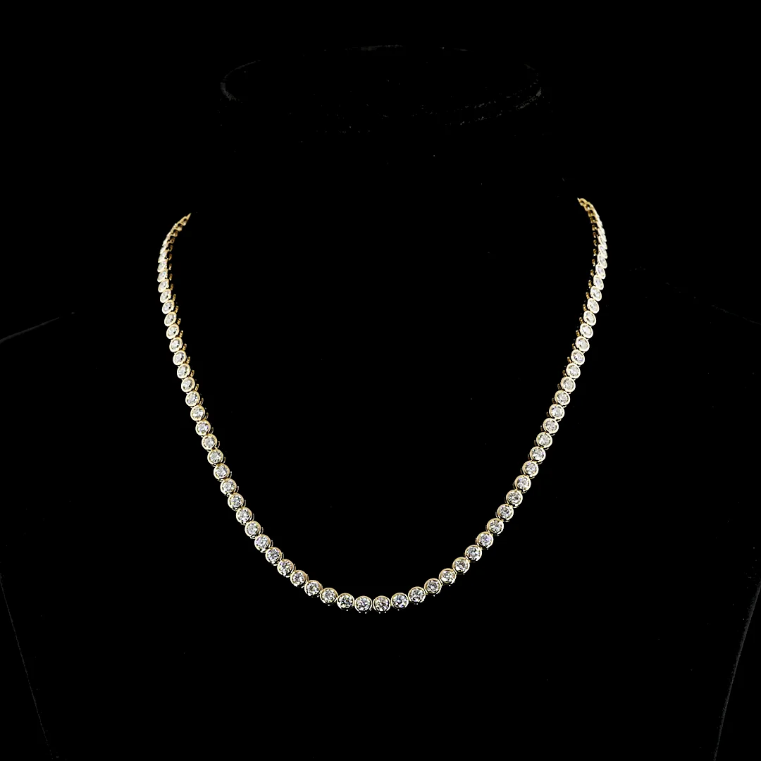 9.58 Cts 14k Yellow Gold Round Shape Tennis Necklace - Video