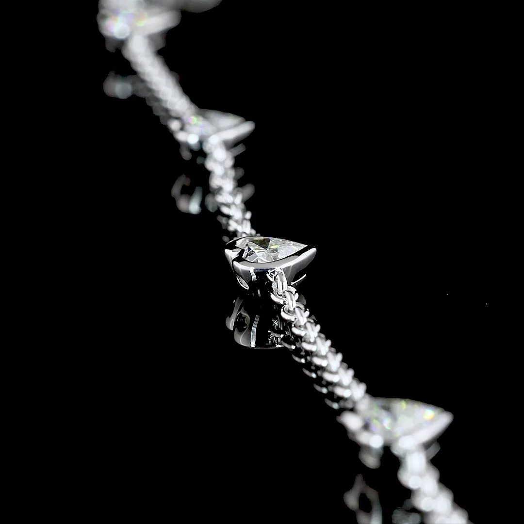 3.15 Cts 14k White Gold Heart Shape Station Necklace - Image 2