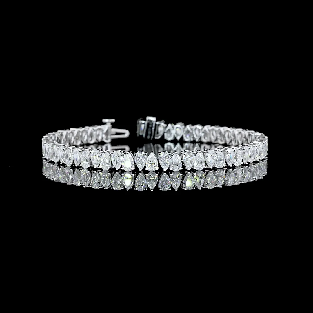 10.52 Cts 14k White Gold Pear Shape Tennis Bracelet - Video
