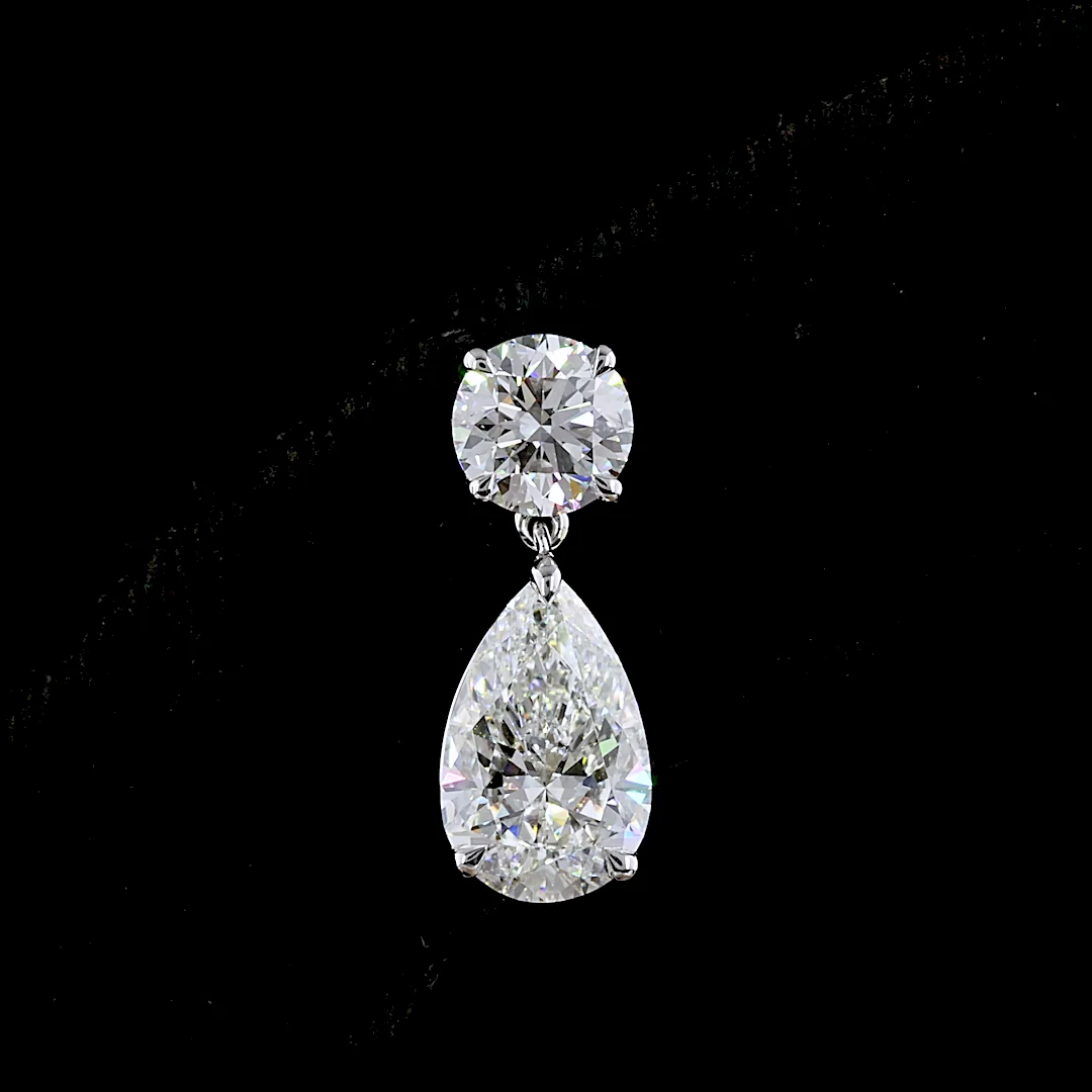 5.1 Cts 14k White Gold Pear Shape Hanging Earring - Image 3