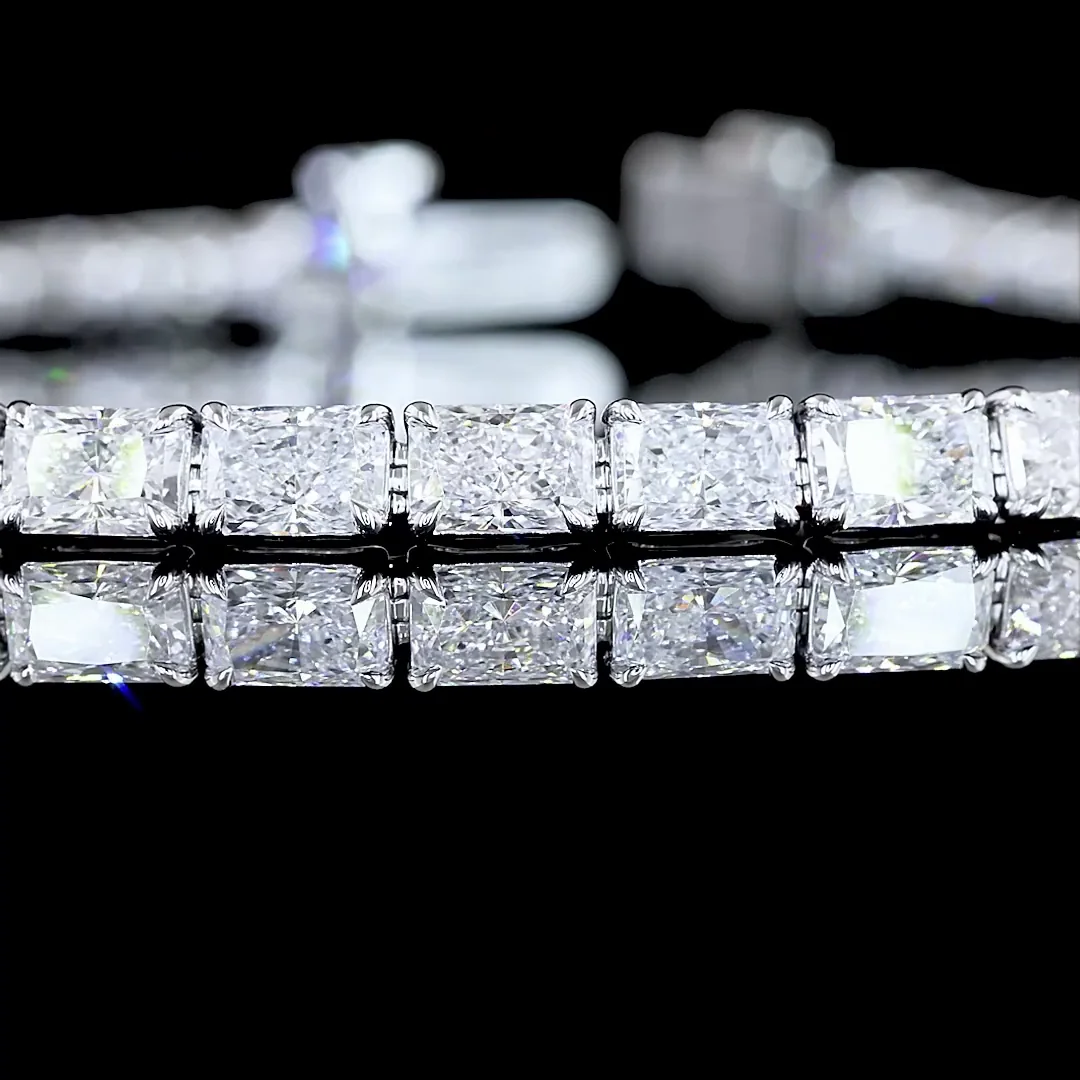 7.52 Cts 14k White Gold Radiant Shape Tennis Bracelet - Image 2