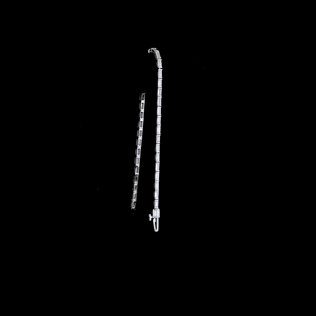 3.08 Cts 14k White Gold Baguette Shape Tennis Bracelet - Image 3