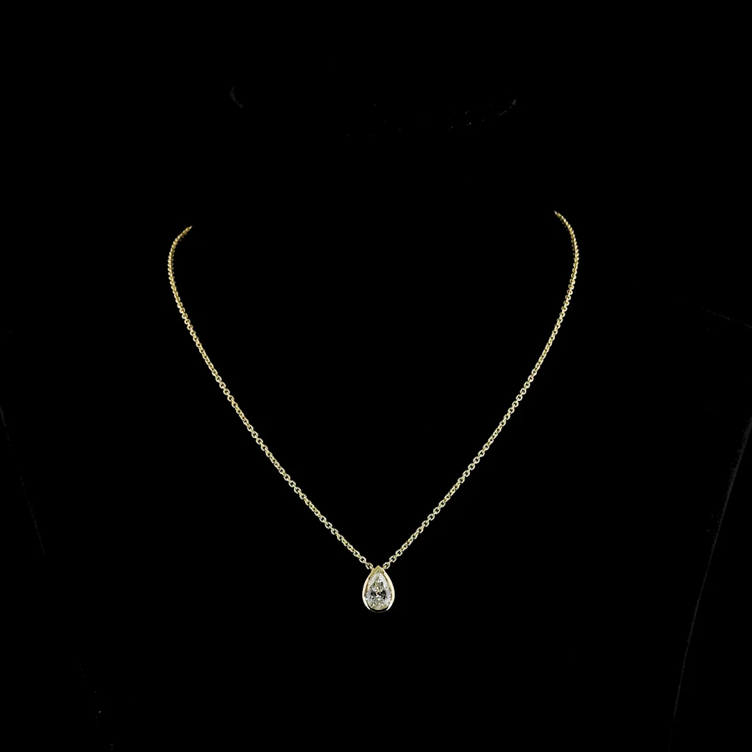 1.6 Cts 14k Yellow Gold Pear Shape Solitaire Pendant - Video
