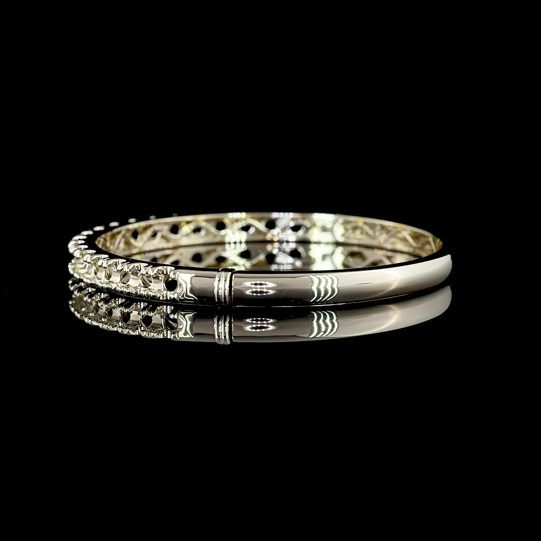 4.5 Cts 18k White Gold Round Shape Bangles Bracelet - Image 4