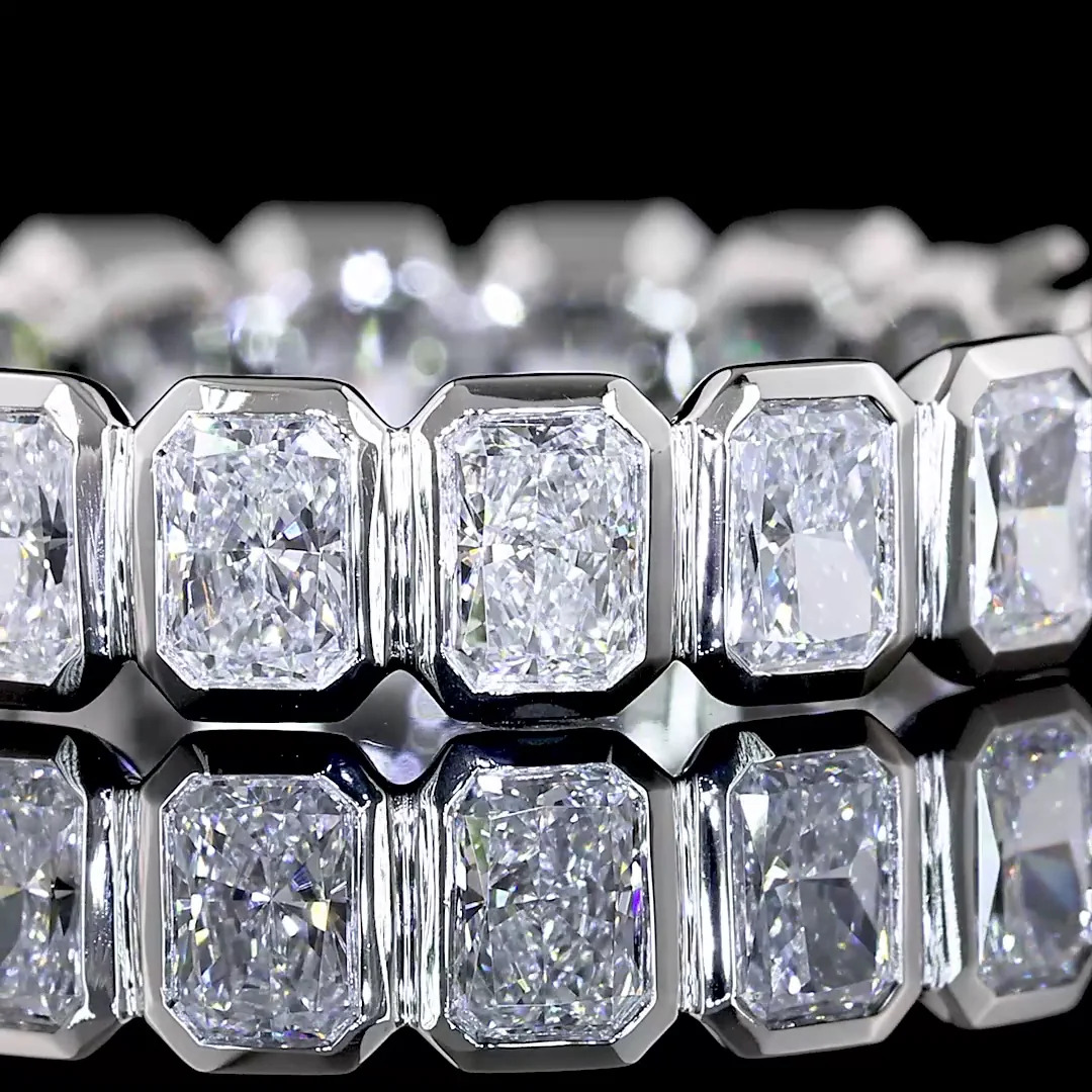 1.82 Cts Platinum Radiant Shape Eternity Band Eternity Band - Image 3