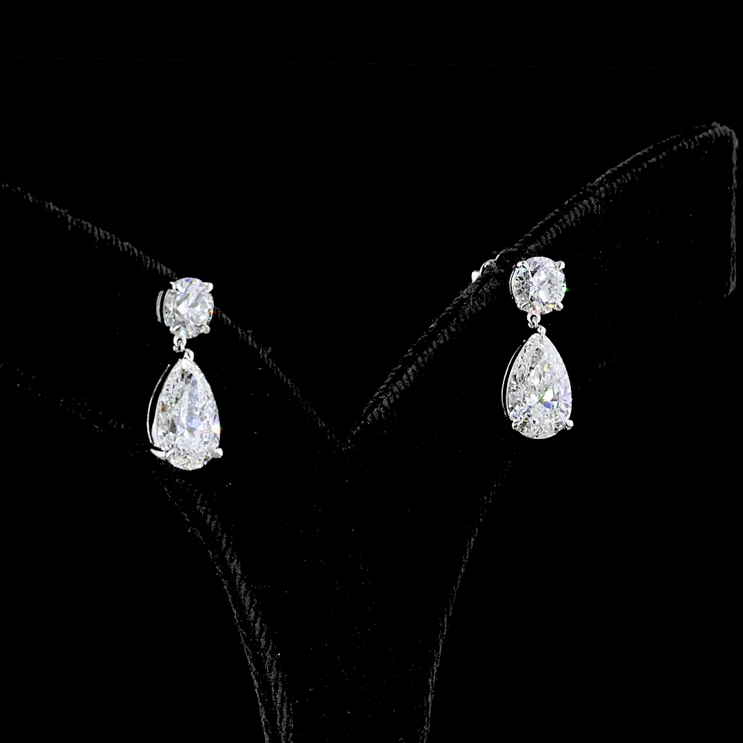 5.58 Cts 14k White Gold Pear Shape Hanging Earring - Video