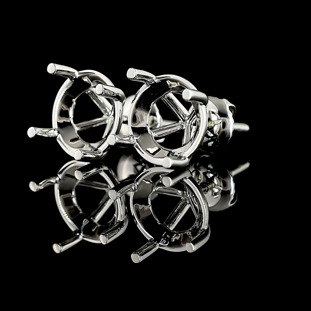 6.06 Cts Platinum Round Shape Studs Earring - Image 2