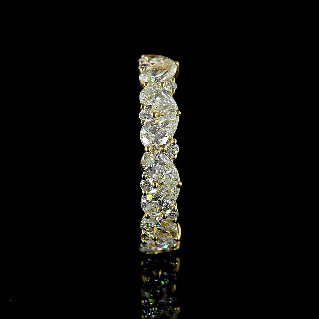 1.6 Cts 14k Yellow Gold Pear Shape Half Eternity Eternity Band - Image 2