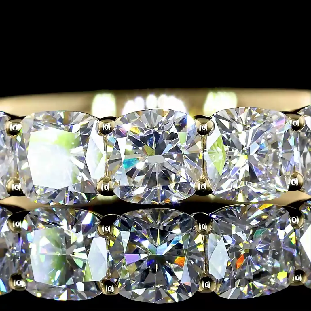 1.04 Cts 14k Yellow Gold Square Cushion Brilliant Shape 5 Stones Eternity Band - Image 3