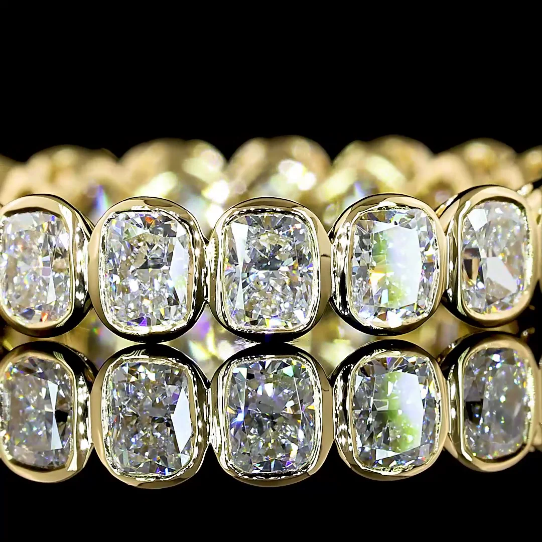 2.32 Cts 14k Yellow Gold Cushion Brilliant Shape Eternity Band Eternity Band - Image 2