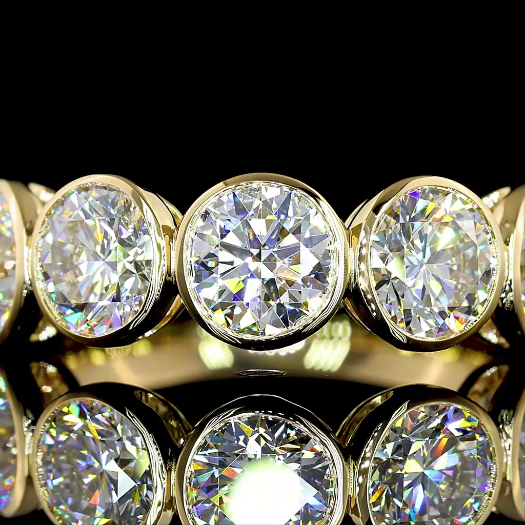 2.98 Cts 14k Yellow Gold Round Shape 5 Stones Eternity Band - Image 3