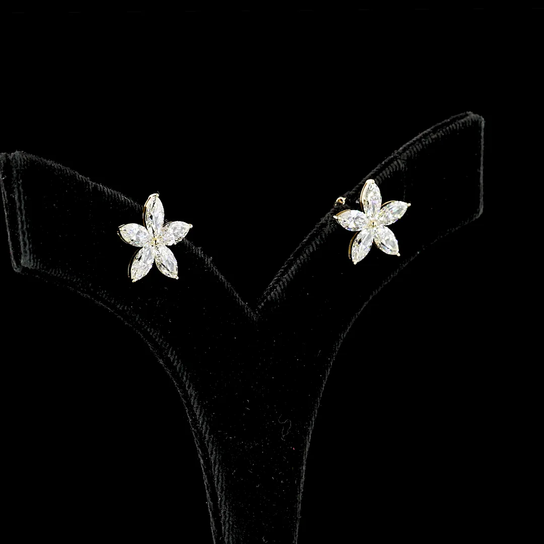 3.18 Cts 14k Yellow Gold Marquise Shape Studs Earring - Video