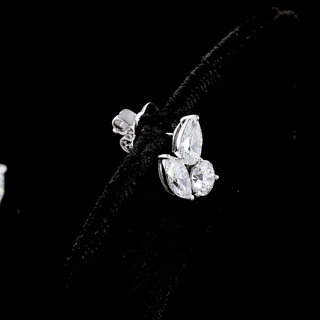 1.88 Cts 14k White Gold Pear Shape Studs Earring - Image 2