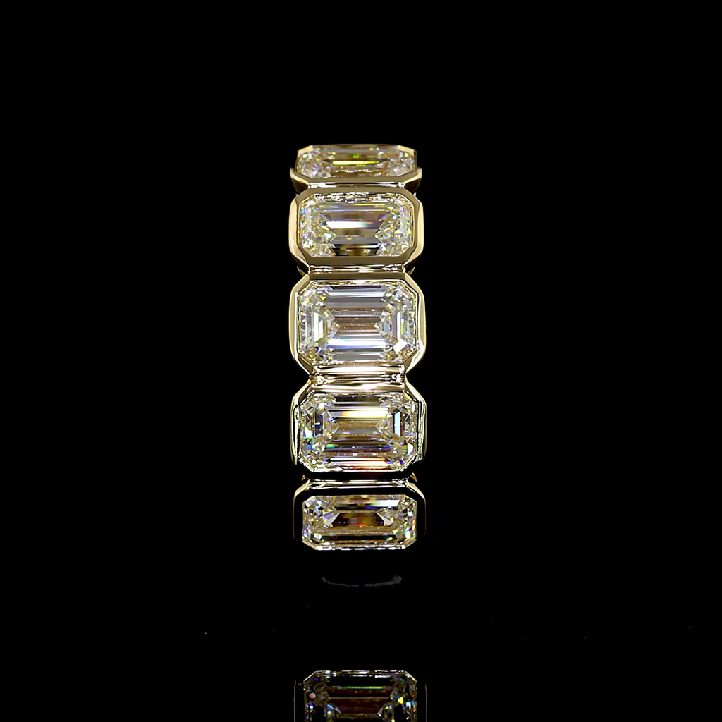 3.02 Cts 14k Yellow Gold Emerald Shape 5 Stones Eternity Band - Image 4