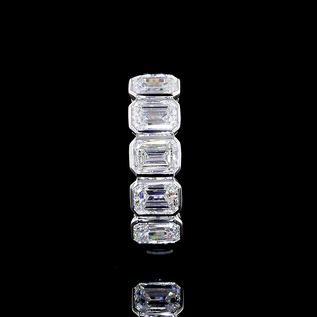 2.07 Cts 14k White Gold Emerald Shape 5 Stones Eternity Band - Image 4