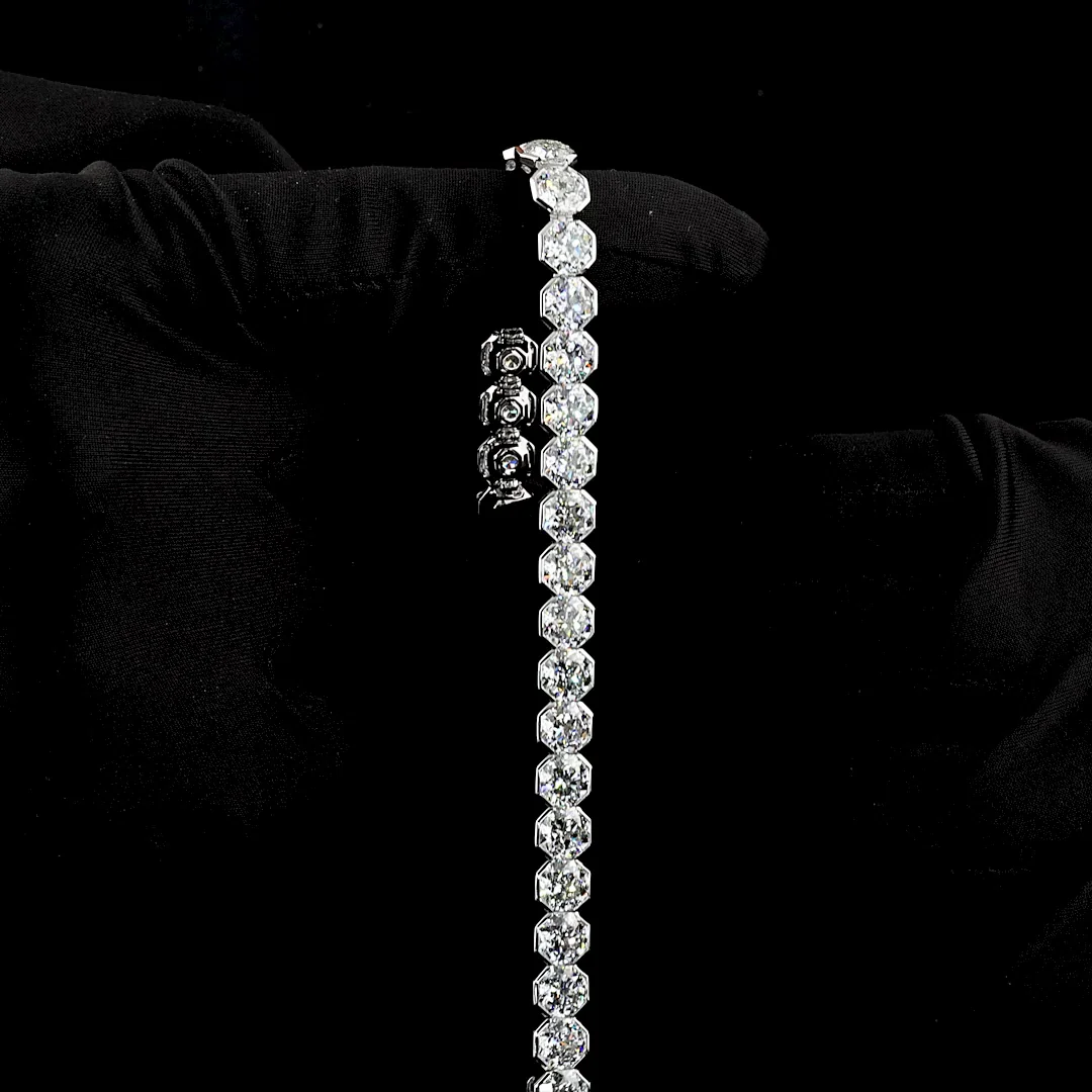 29.74 Cts 14k White Gold Octagon Nova Shape Tennis Bracelet - Image 3