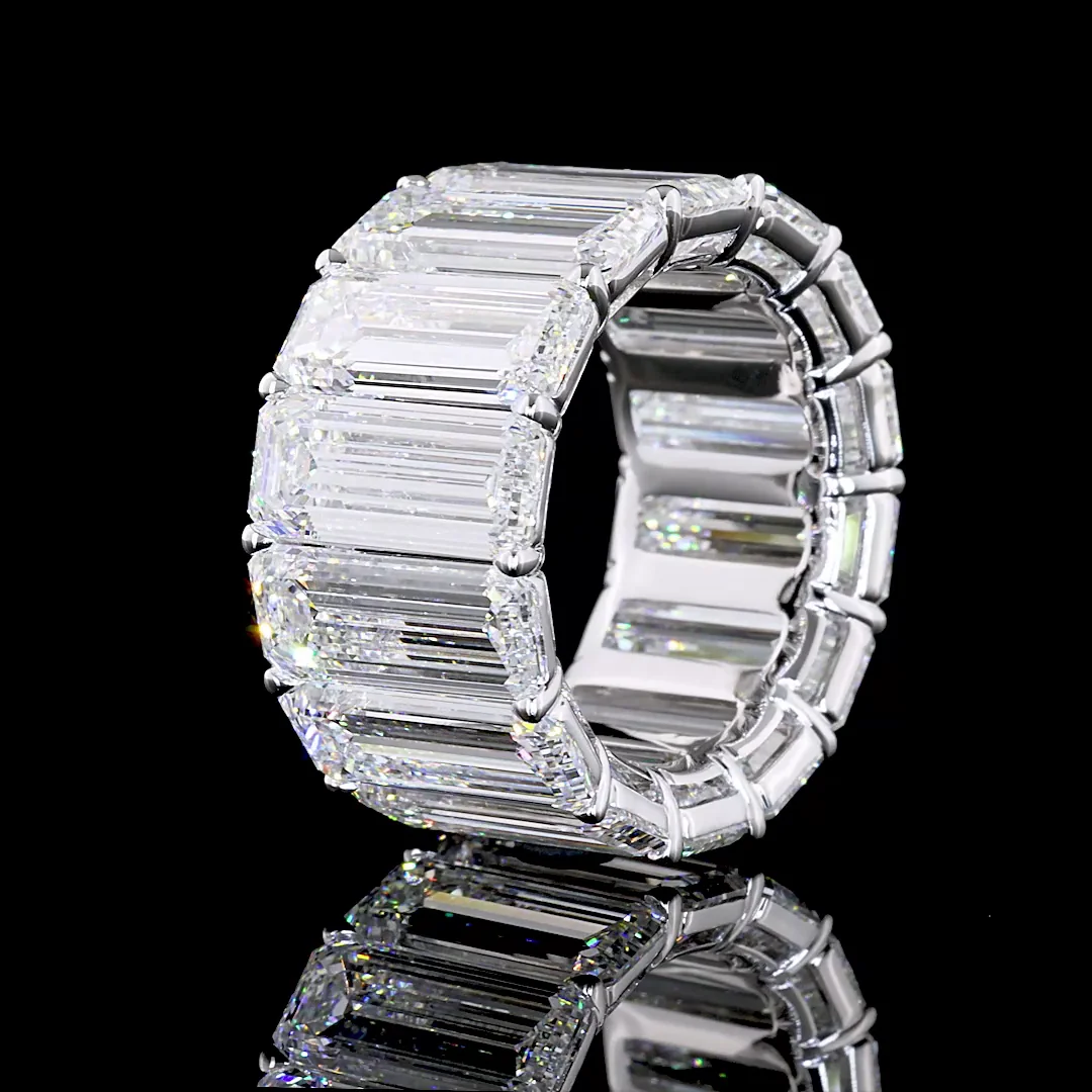 28.45 Cts 18k White Gold Emerald Shape Eternity Band Eternity Band - Image 3