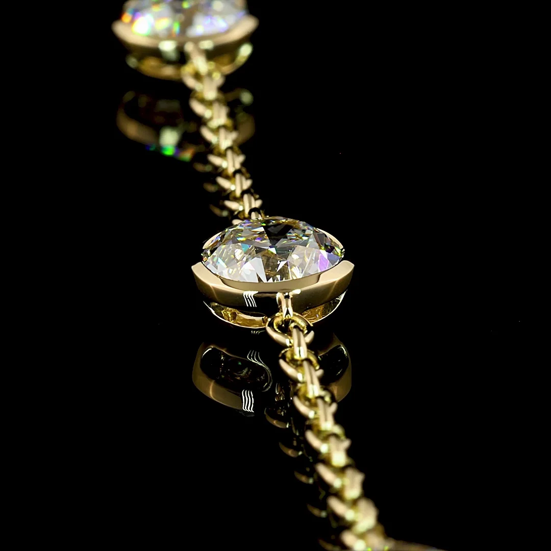 5.21 Cts 14k Yellow Gold Old European Brilliant Shape Station Bracelet - Image 2