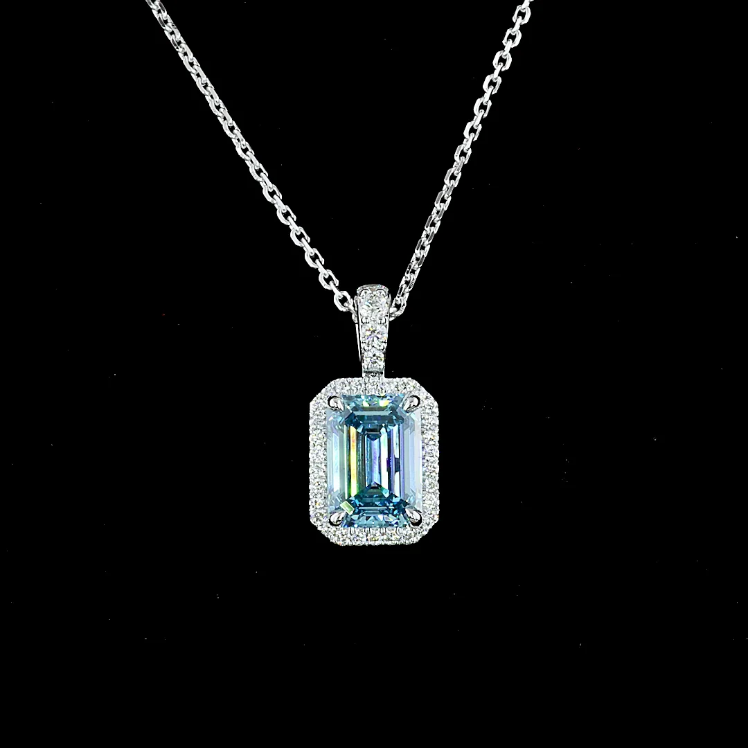 1.73 Cts 14k White Gold Emerald Shape Halo Pendant - Image 3