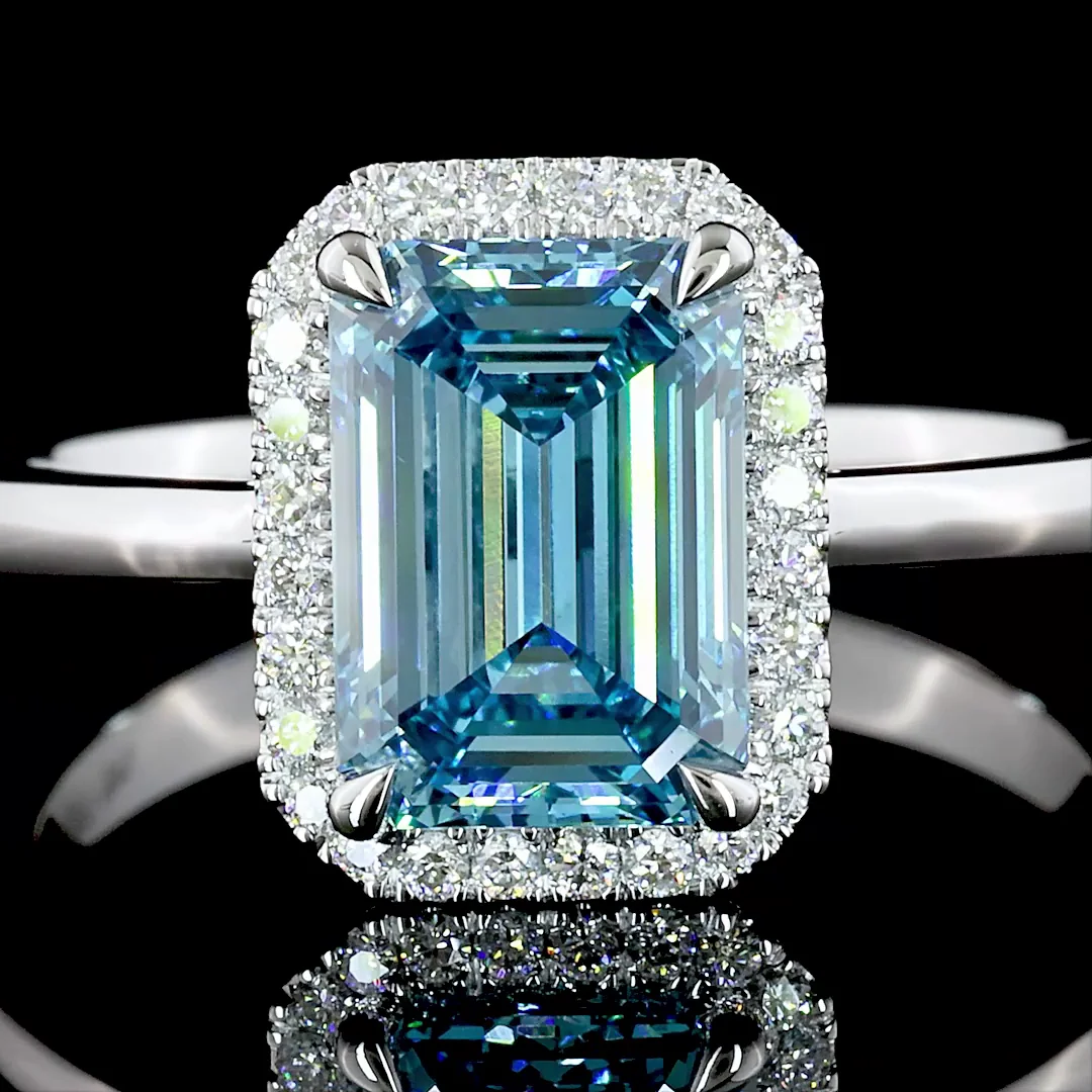 1.94 Cts 14k White Gold Emerald Shape Halo Ring - Image 3