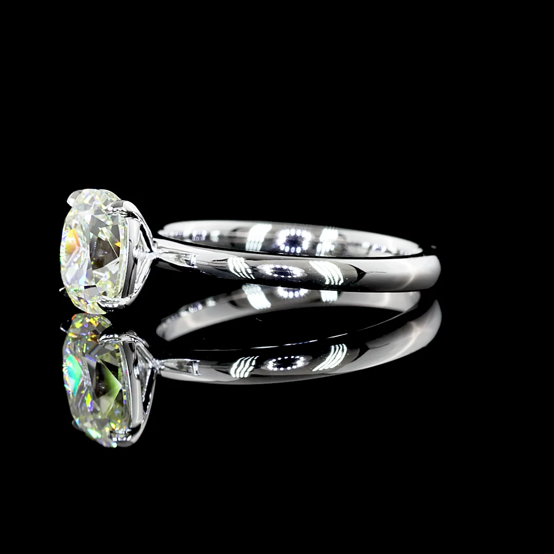 1.53 Cts 14k White Gold Antique Cushion Shape Solitaire Ring - Image 2