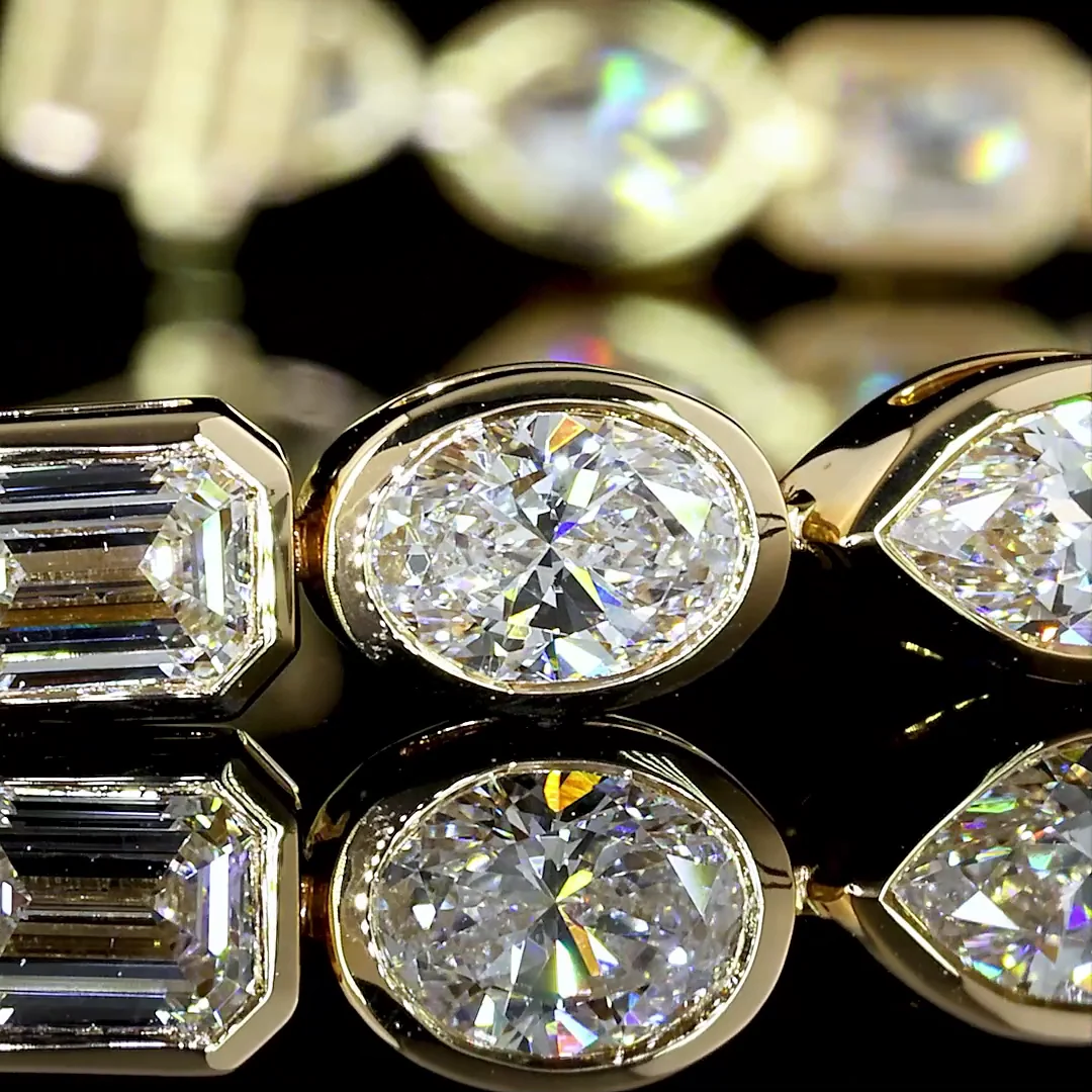 8.26 Cts 18k Yellow Gold Mix Shape Tennis Bracelet - Image 2