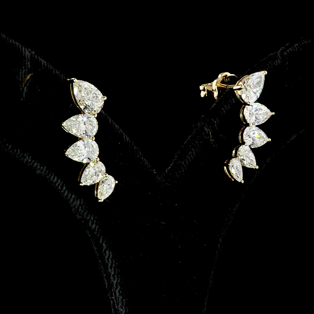 3.84 Cts 18k Yellow Gold Pear Shape Crawler Earring - Video