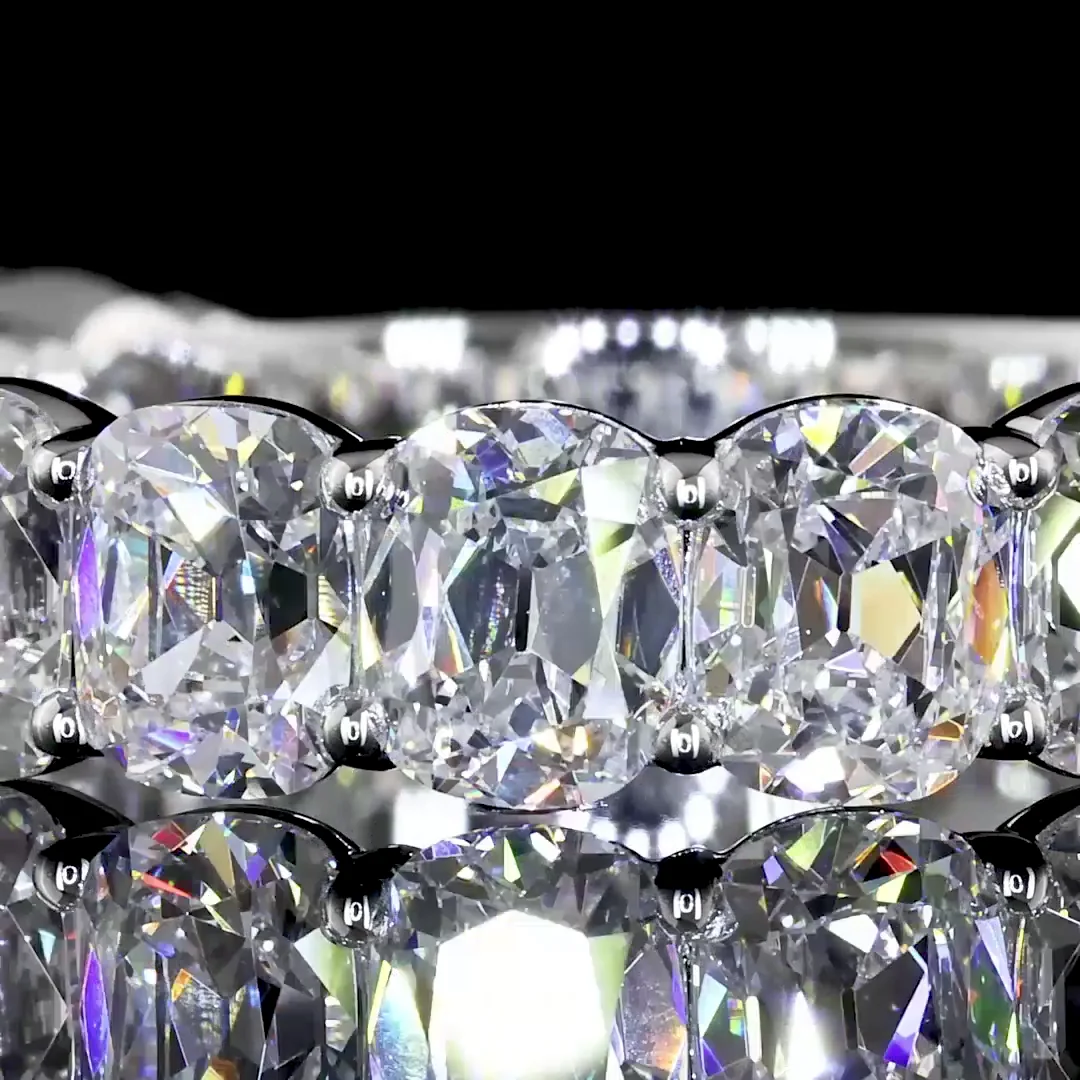 4.21 Cts 18k White Gold Antique Cushion Shape 3/4 Band Eternity Band - Image 3