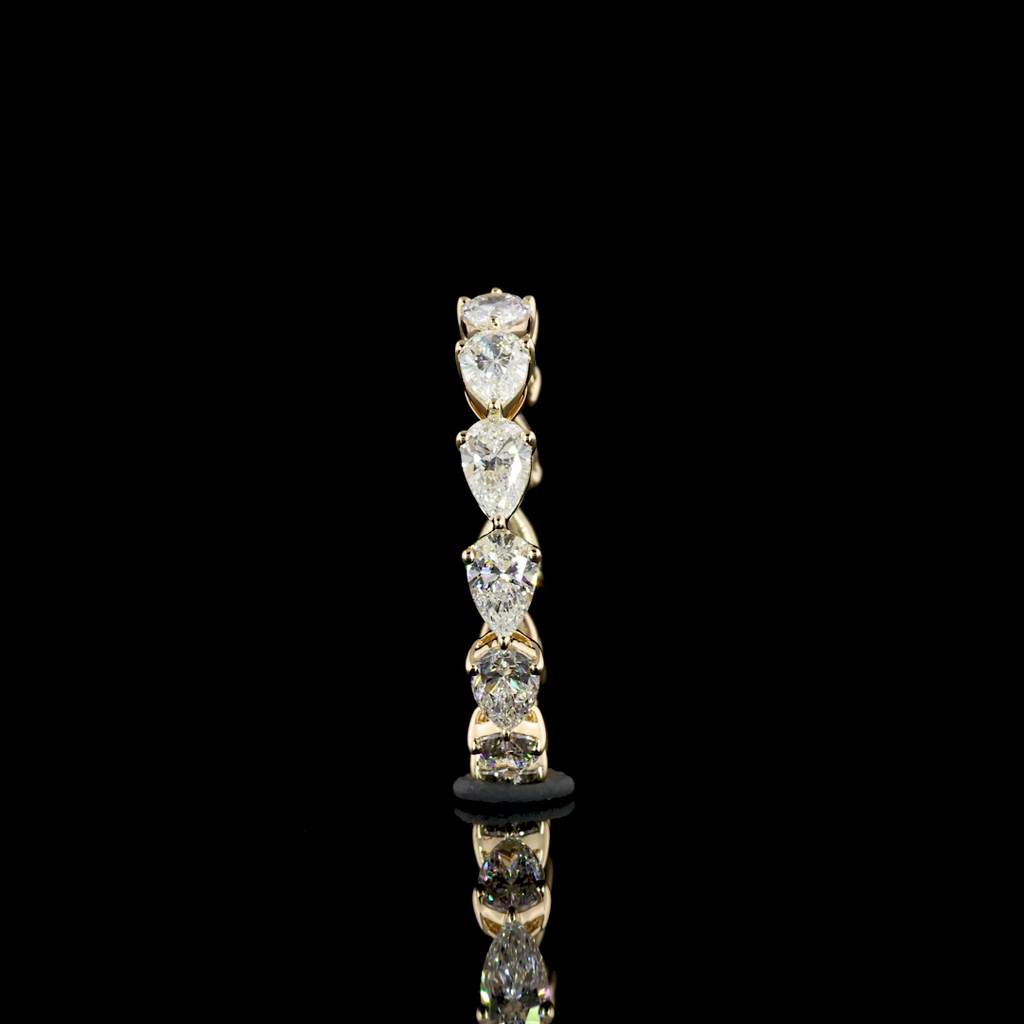 2.02 Cts 18k Yellow Gold Pear Shape Eternity Band Eternity Band - Image 4