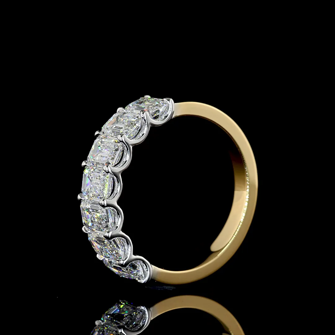 2.77 Cts 18k Two Tone Emerald Shape 7 Stones Eternity Band - Image 4
