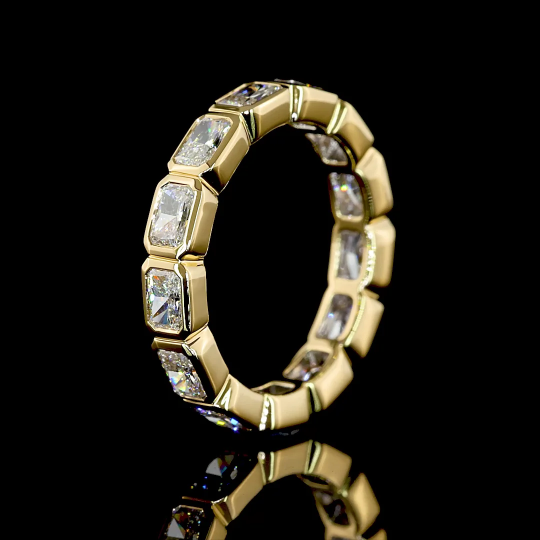 1.73 Cts 18k Yellow Gold Radiant Shape Eternity Band Eternity Band - Image 4