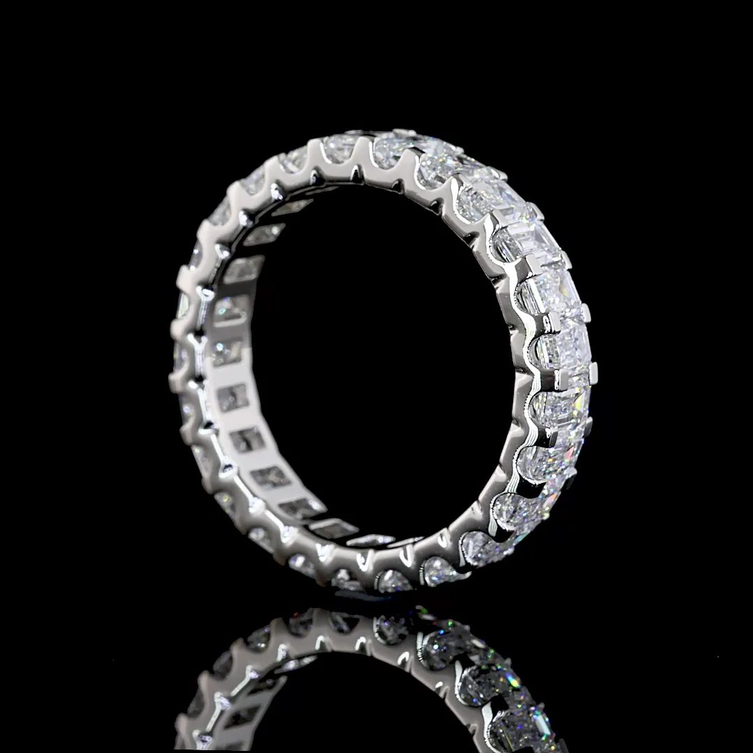 2.68 Cts Platinum Emerald Shape Eternity Band Eternity Band - Image 2