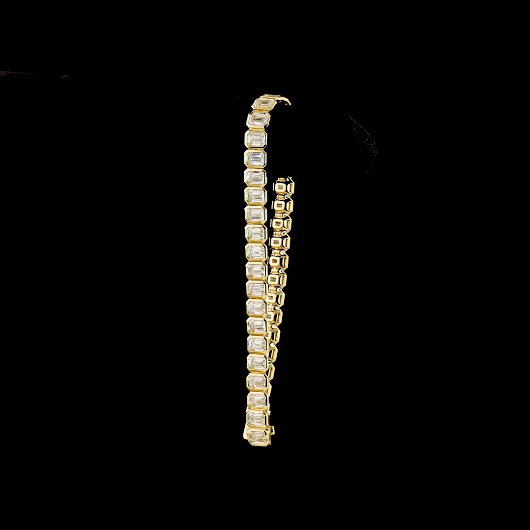 12.2 Cts 14k Yellow Gold Emerald Shape Tennis Bracelet - Image 3