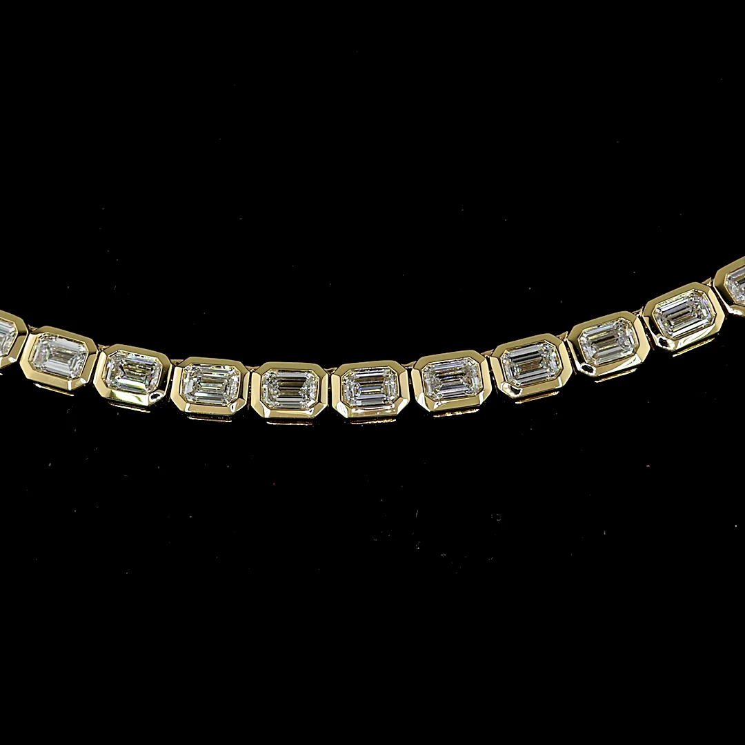 9.27 Cts 14k Yellow Gold Emerald Shape Tennis Necklace - Image 3