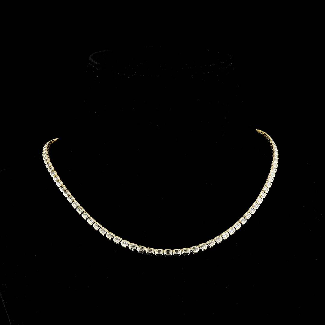 9.27 Cts 14k Yellow Gold Emerald Shape Tennis Necklace - Video