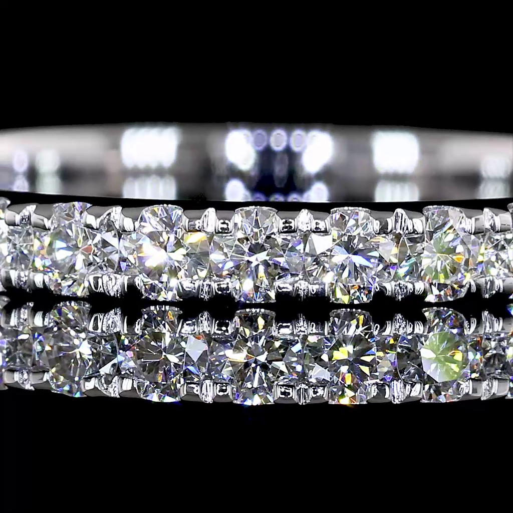 0.6 Cts 18k White Gold Round Shape Half Eternity Eternity Band - Image 3