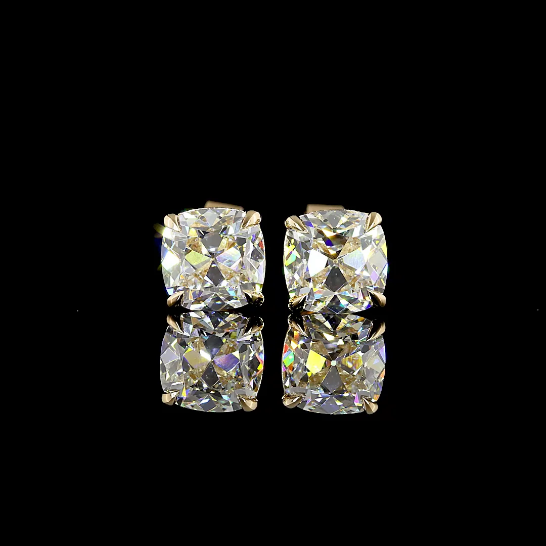 7.03 Cts 18k Yellow Gold Square Antique Cushion Shape Hanging Earring - Image 3